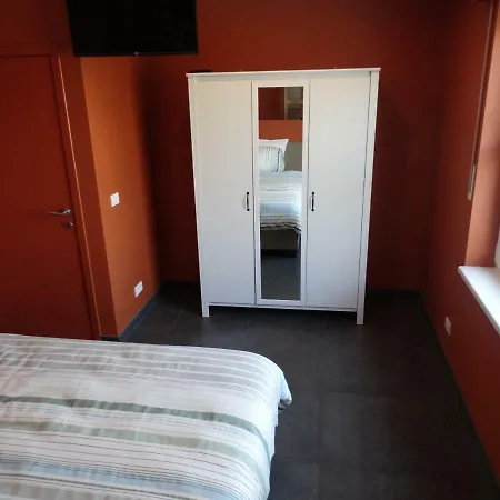 Holiday home De Karaneel