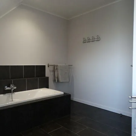 De Karaneel Holiday home